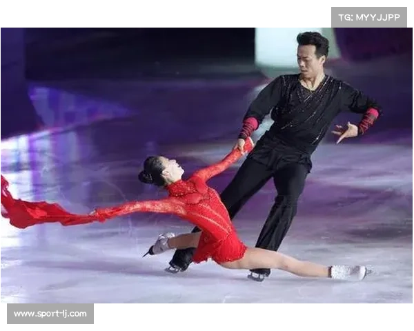 施魏因斯泰格入选德国足球名人堂动情落泪致敬辉煌岁月感动全场